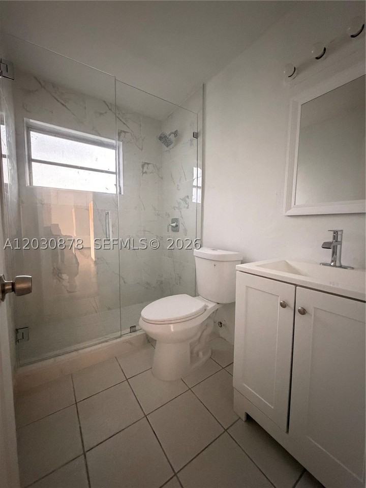 7250 Sw 94th Pl #B8 - Photo 2 of 26