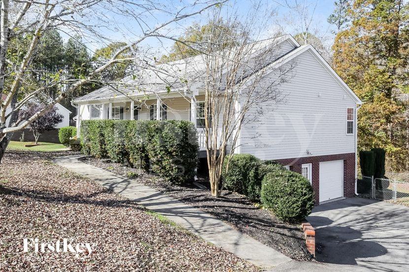 263 Carriage Ln - Photo 2 of 16