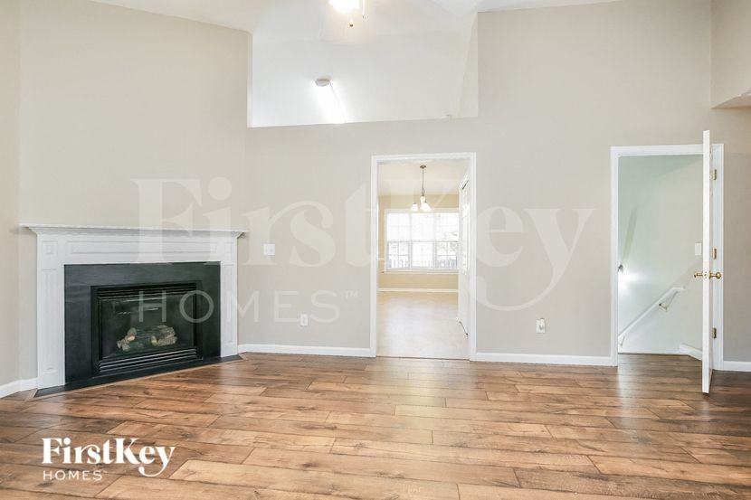 263 Carriage Ln - Photo 6 of 16