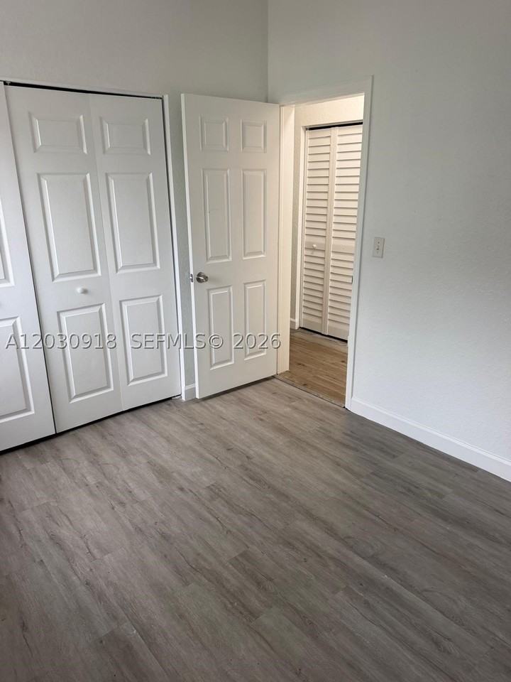 374 Ne 27th Ave #203 - Photo 7 of 24