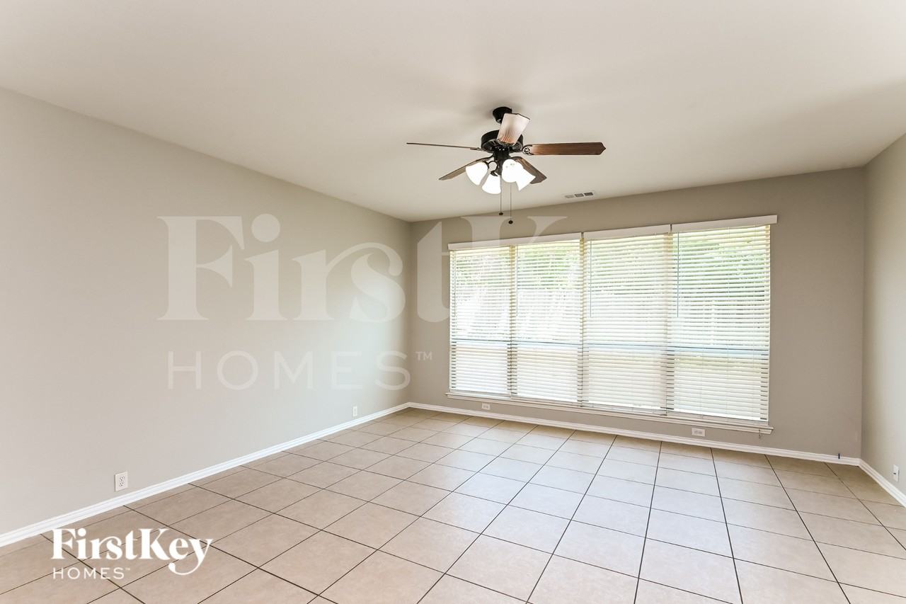 612 Celeste Ln - Photo 2 of 19