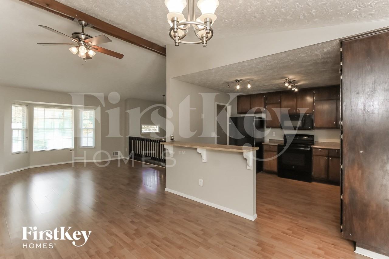 2145 Sara Ashley Way - Photo 3 of 15