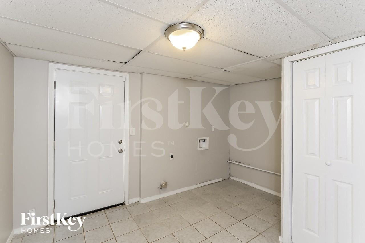 2145 Sara Ashley Way - Photo 7 of 15
