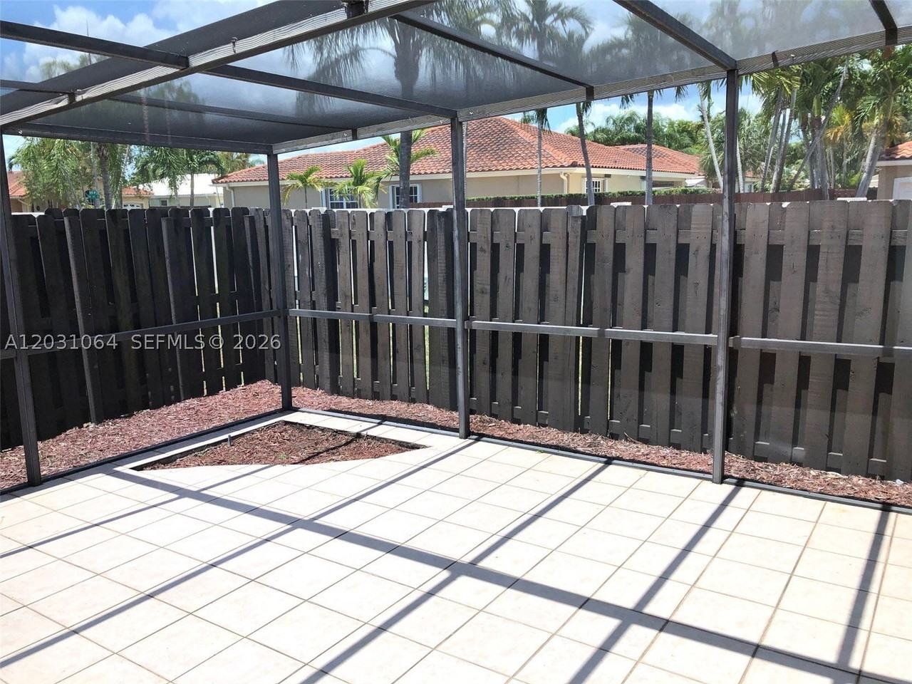 9082 Sw 112th Pl - Photo 5 of 28