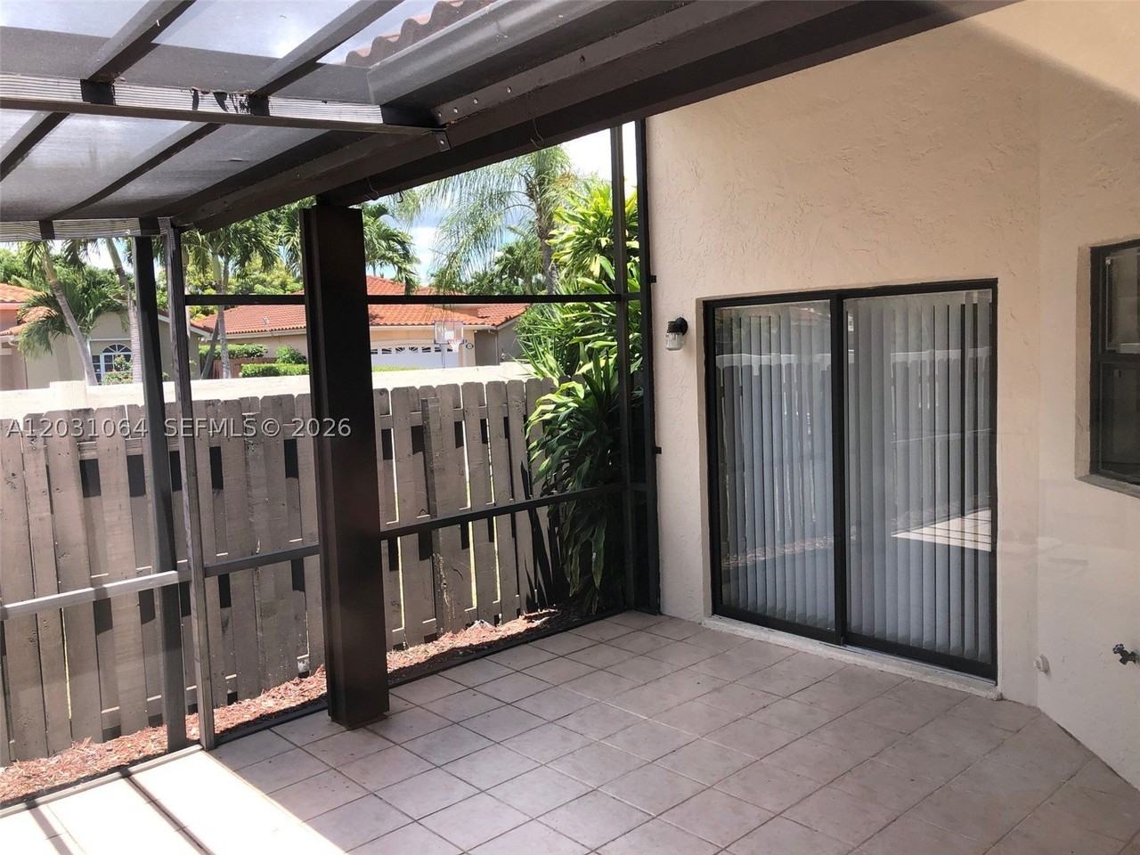 9082 Sw 112th Pl - Photo 6 of 28
