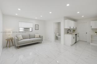 5740 Mayo St #4 - Photo 1 of 1