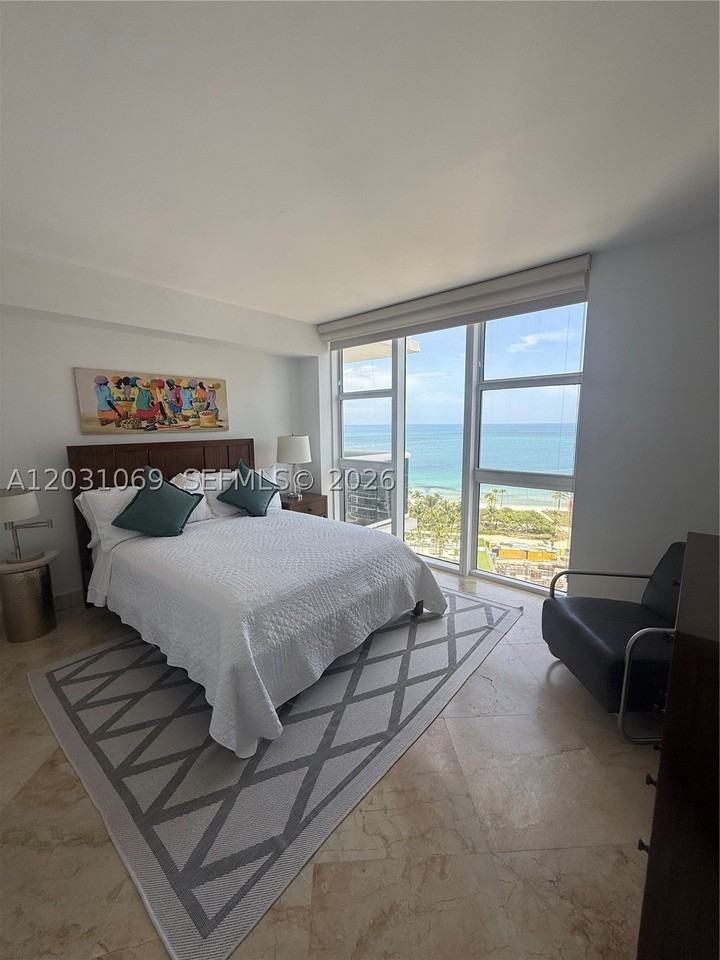 10275 Collins Ave #1221 - Photo 5 of 14