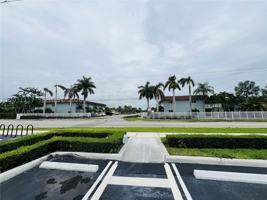 featured image of 900 Ne 18th Ave #11