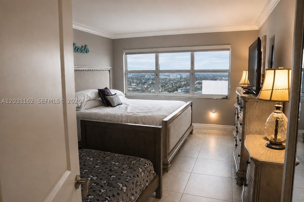 3410 Galt Ocean Dr #2107N - Photo 7 of 13