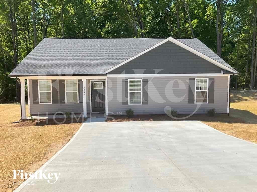 2047 Samantha Dr - Photo 2 of 25
