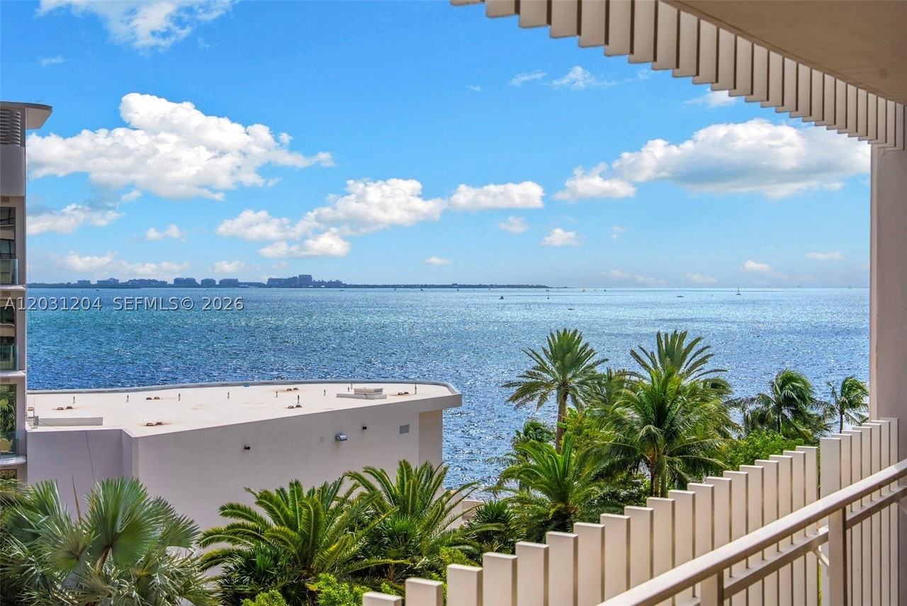 3 Grove Isle Dr #C605 - Photo 2 of 38
