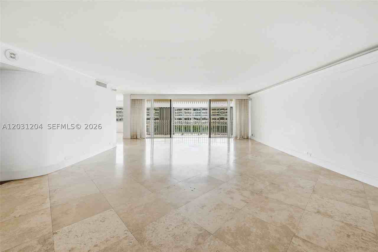 3 Grove Isle Dr #C605 - Photo 5 of 38
