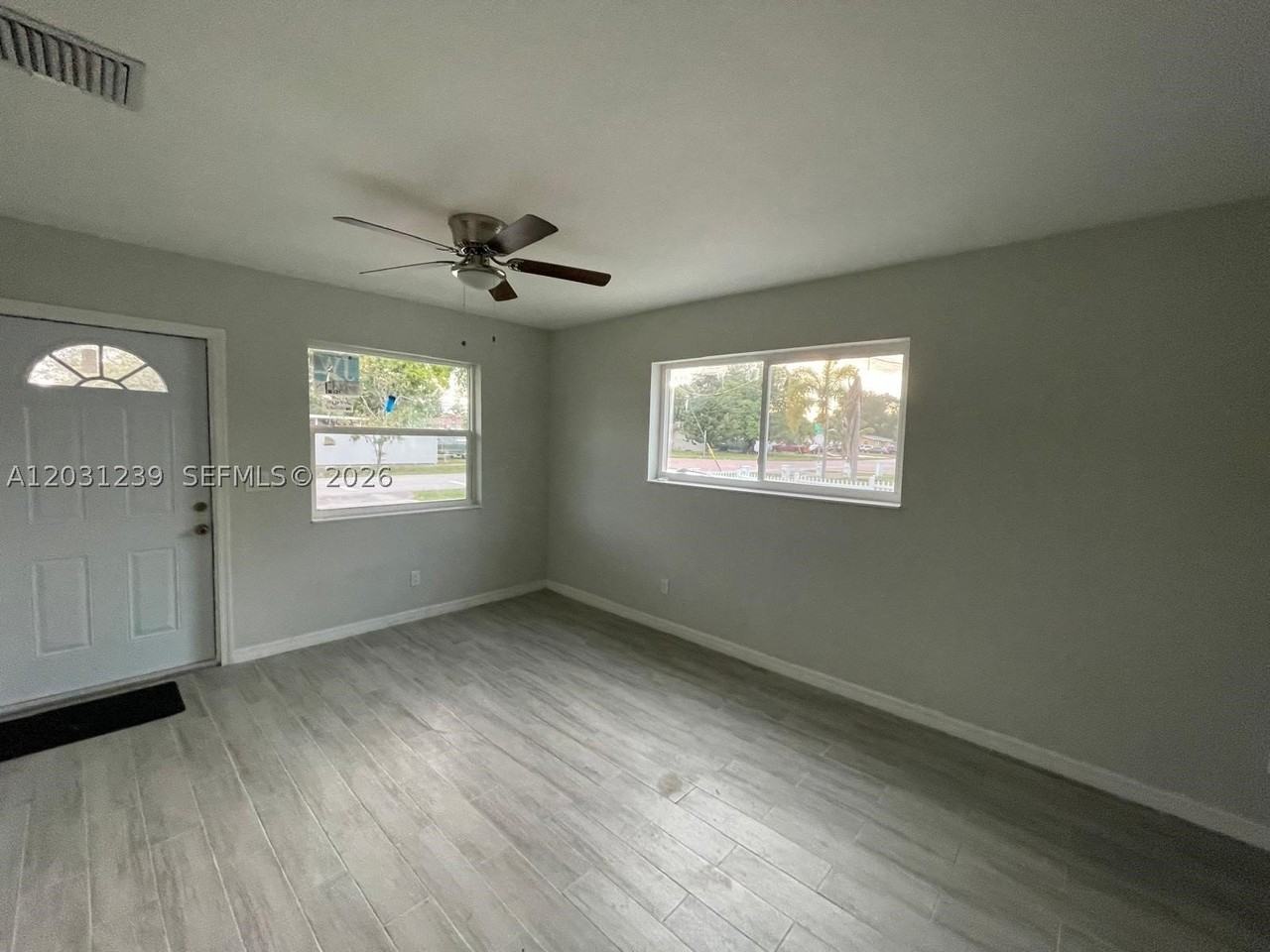 3921 Sw 31st Dr #3921 - Photo 3 of 19
