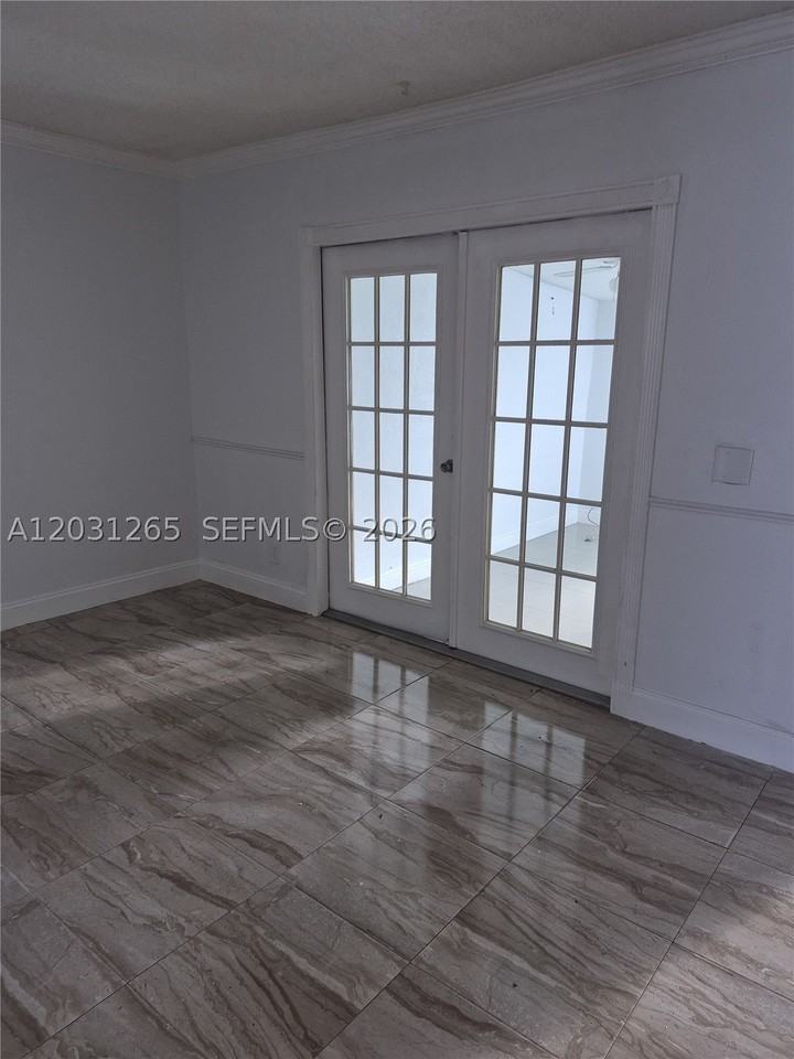 3035 Nw 68th St #12D - Photo 6 of 14