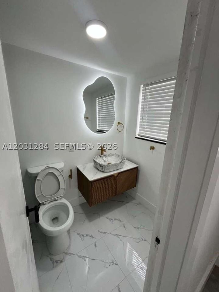 316 Surfside Blvd #2 - Photo 3 of 11