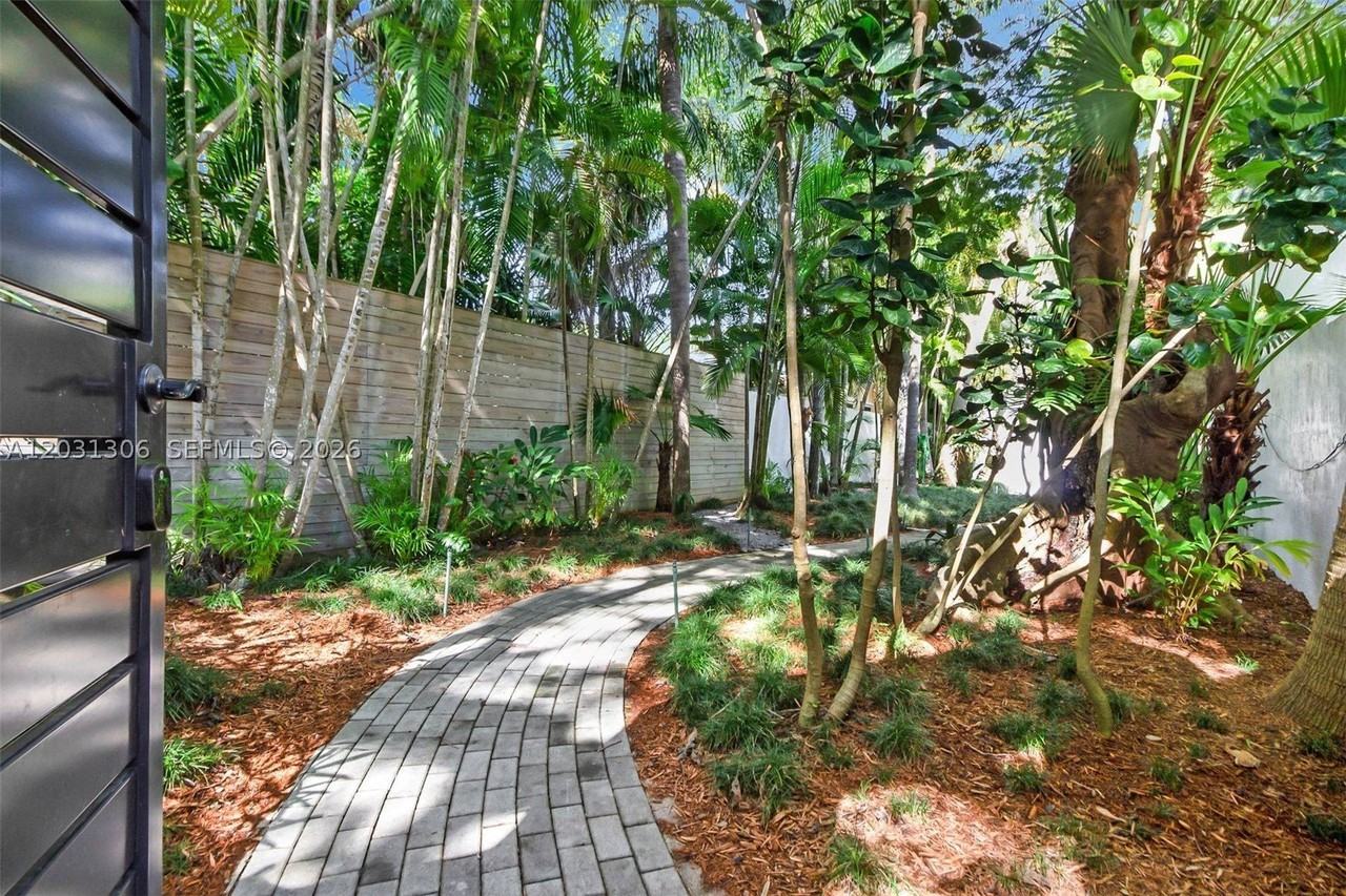 4051 Ensenada Ave - Photo 4 of 37