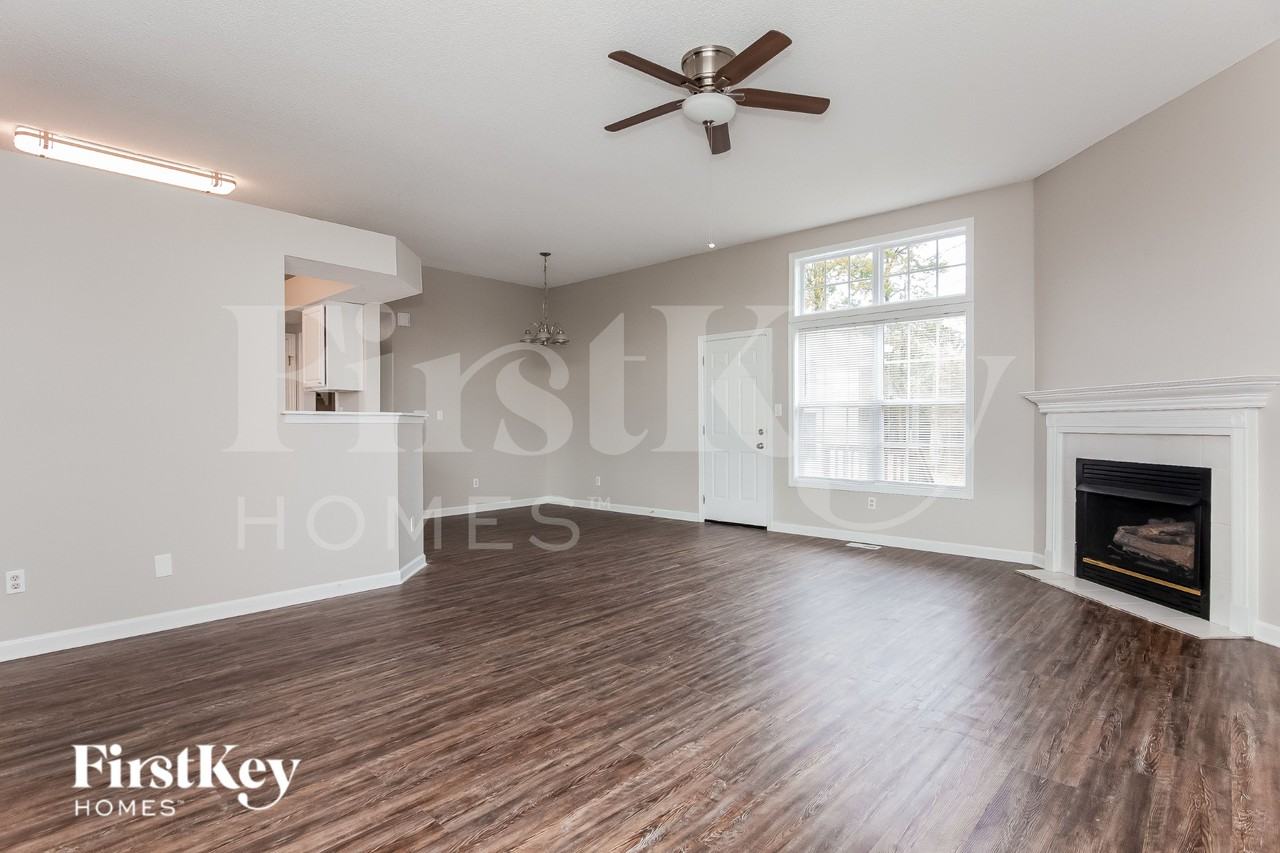 998 Piney Church Rd - Photo 4 of 16