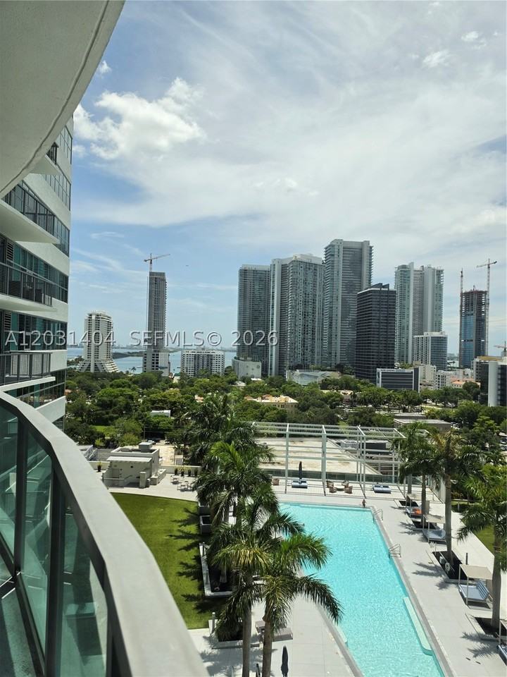 3301 Ne 1st Ave #H1206