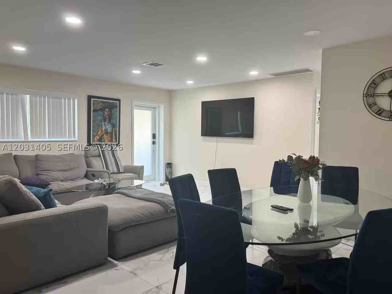 1716 Liberty St - Photo 6 of 41