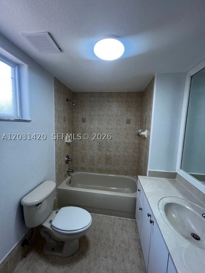 7281 Nw 174th Ter #103 - Photo 6 of 8