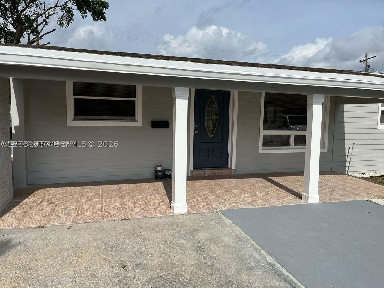 6431 Hayes St - Photo 3 of 13