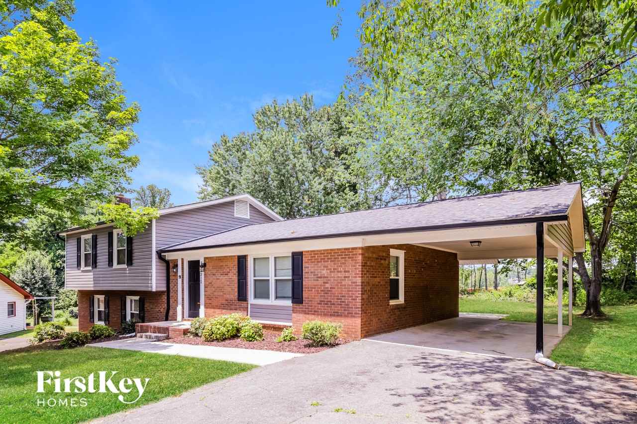 2312 Barnsley Ct - Photo 2 of 15