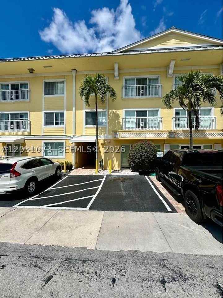 151 Ne 16th Ave #334