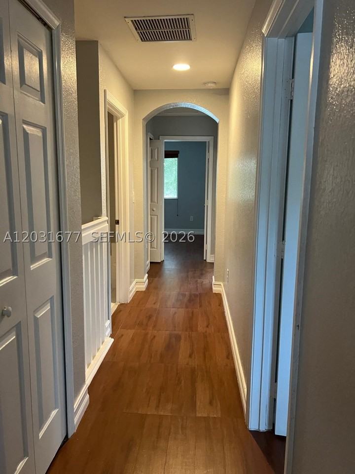 2606 Se 15th Pl #328 - Photo 3 of 42
