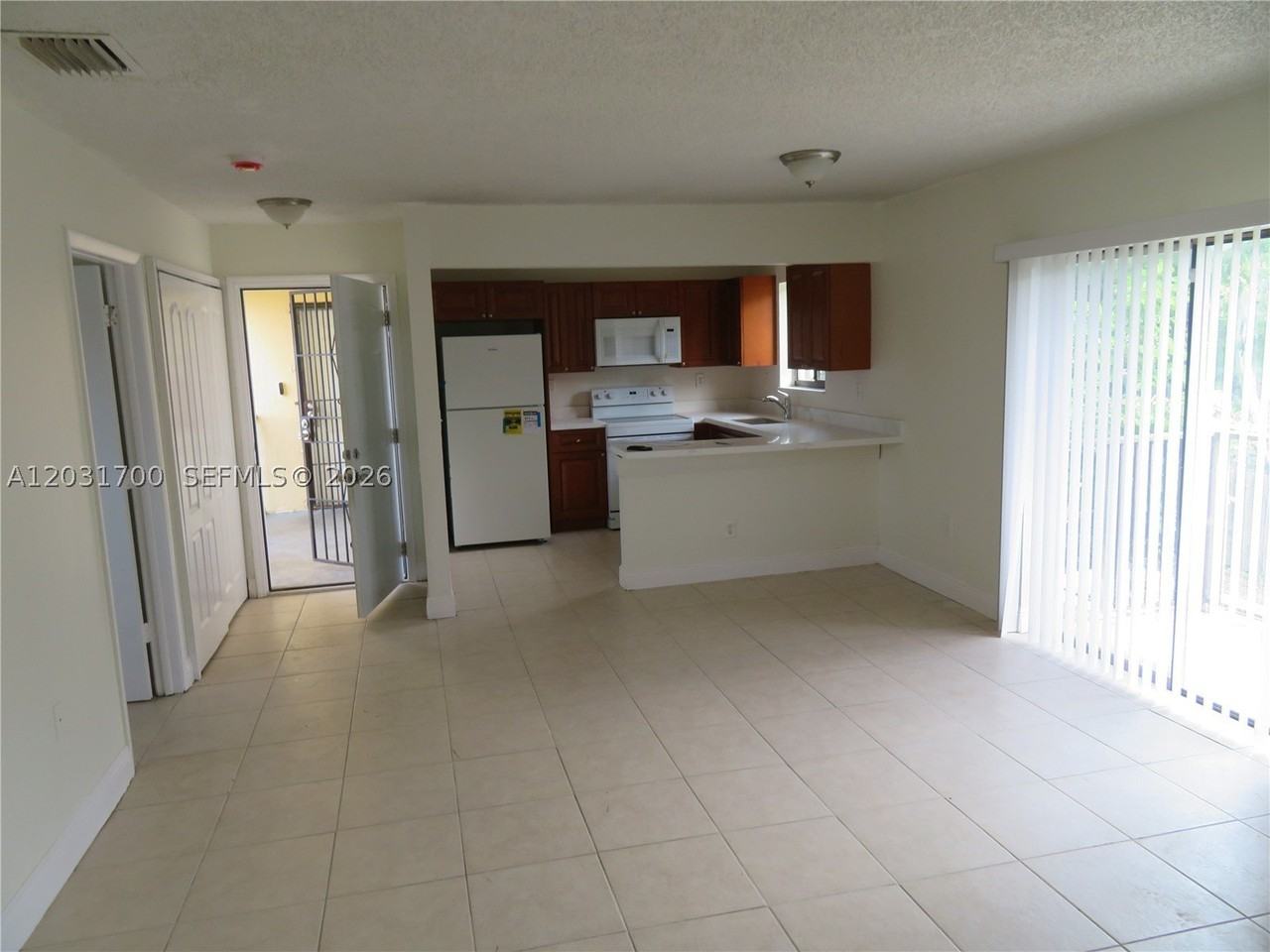 26231 Sw 141st Pl #56 - Photo 3 of 10