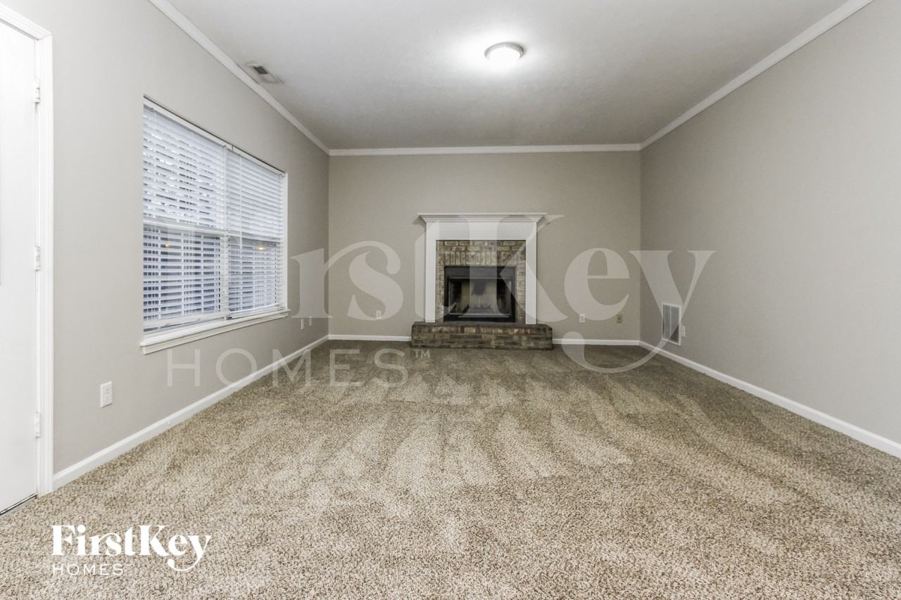 4700 Cork Ct - Photo 3 of 16