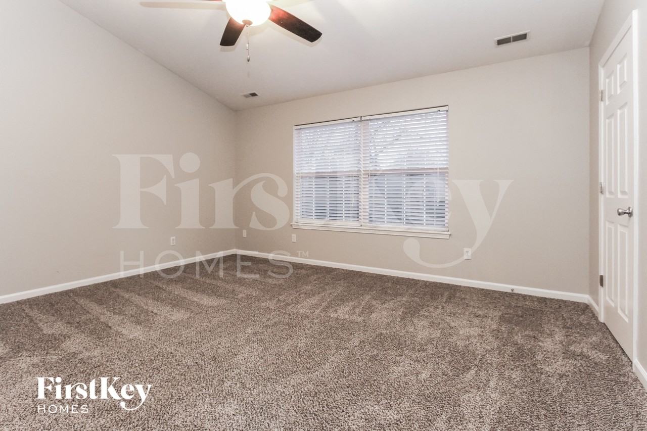 4700 Cork Ct - Photo 7 of 16