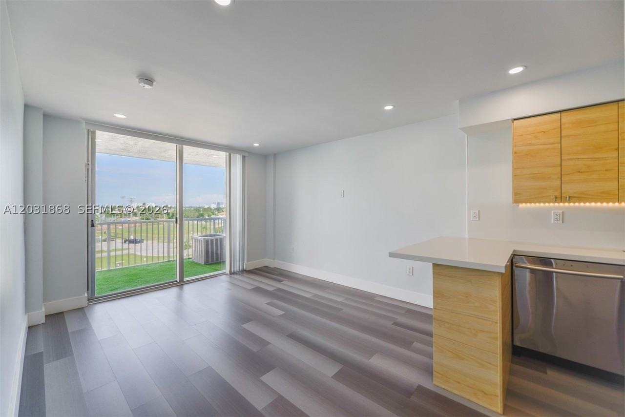 1800 Nw 24th Ave #712 - Photo 4 of 41
