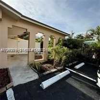 590 Ne 20th St #1 - Photo 1 of 1