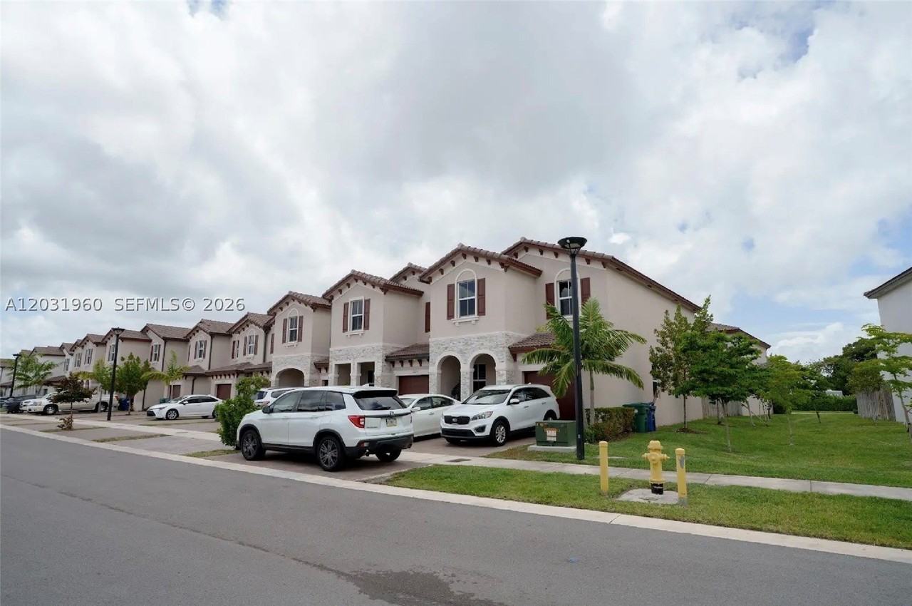 12688 Nw 23rd Pl #12688 - Photo 6 of 37
