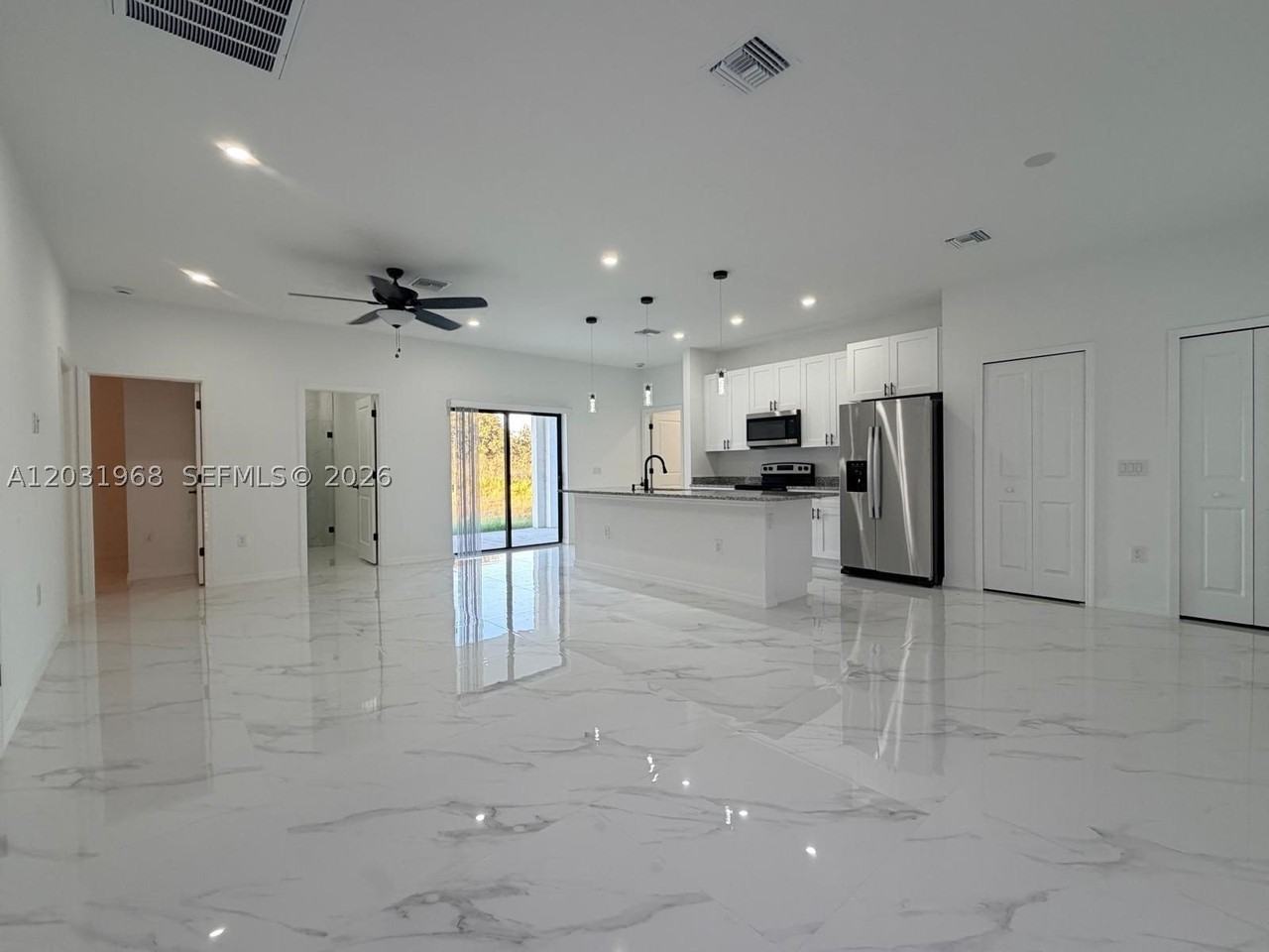 2706 72nd St W - Photo 2 of 21