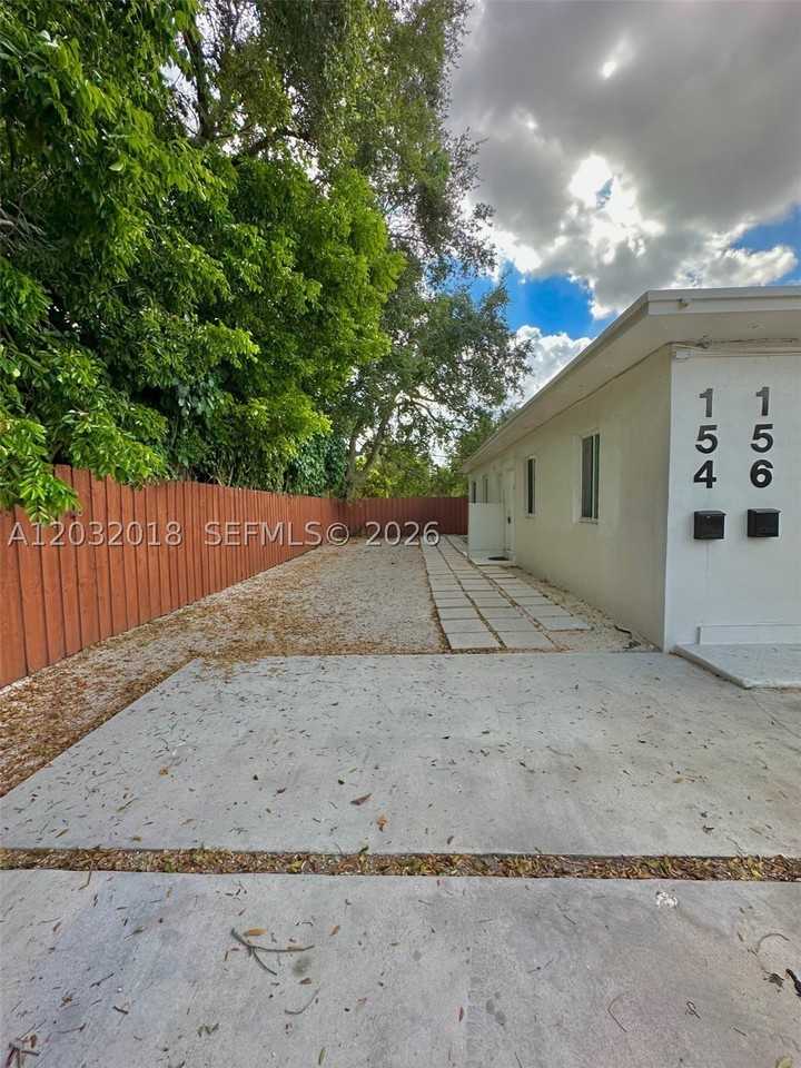 156 Nw 62nd St #1 - Photo 6 of 12