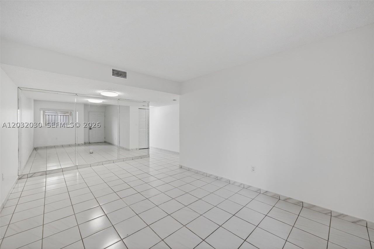 800 Sw 104th Ct #A103 - Photo 2 of 31