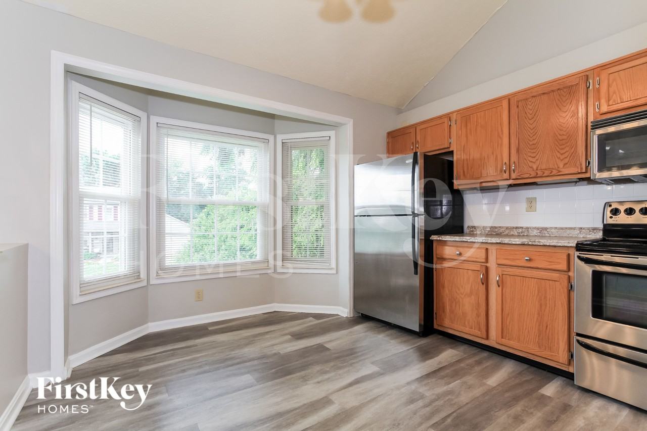 7386 Sterling Springs Way - Photo 7 of 16