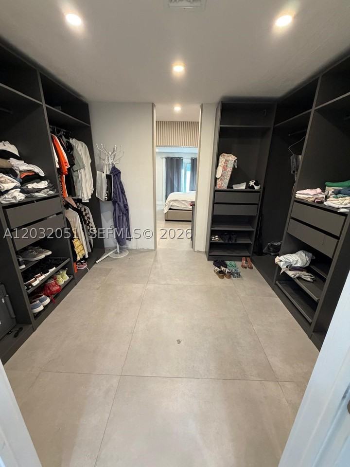 2810 Riverland Rd - Photo 5 of 45