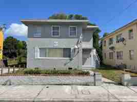 featured image of 817 4th St #817