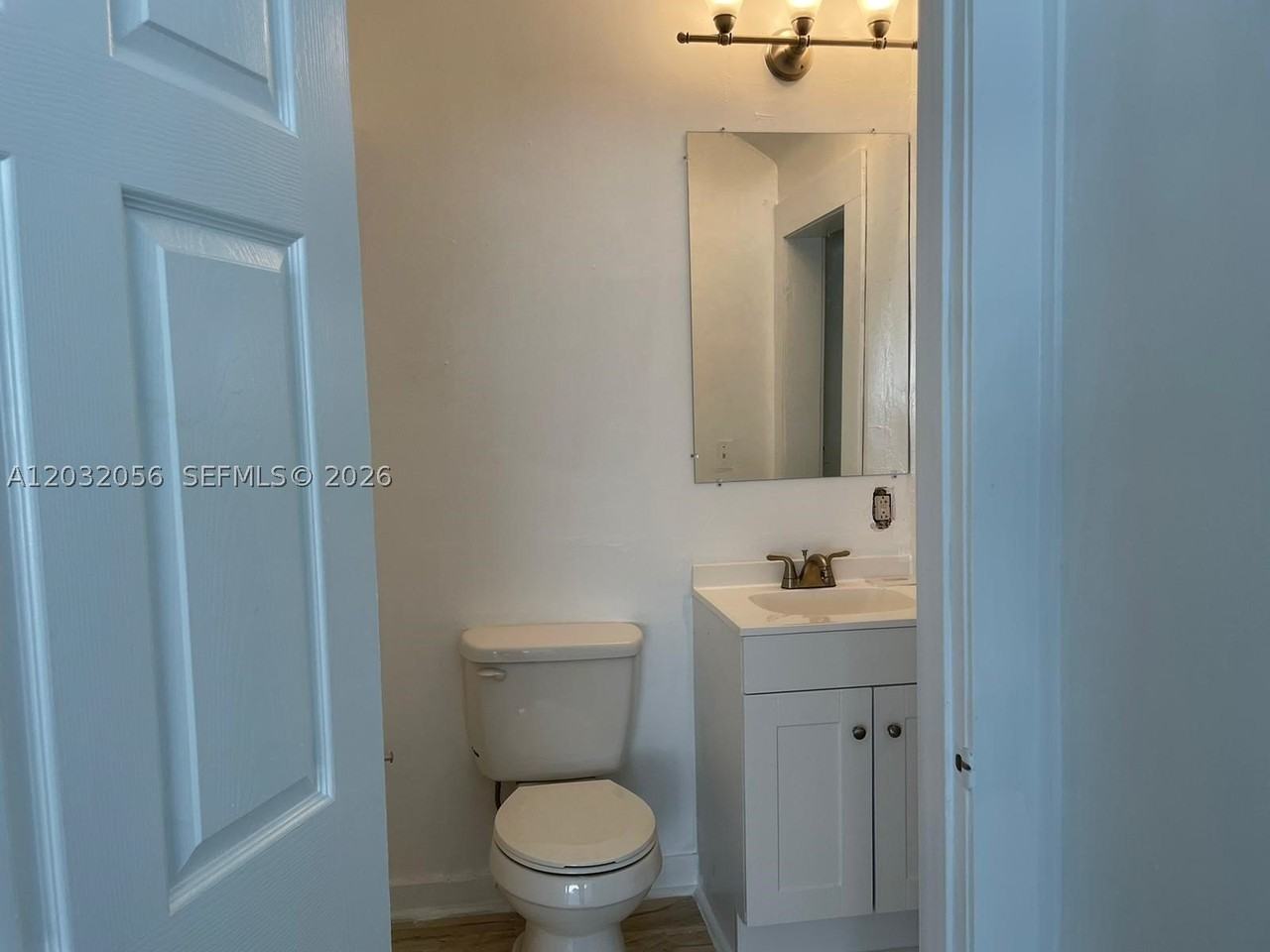 817 4th St #817 - Photo 7 of 14