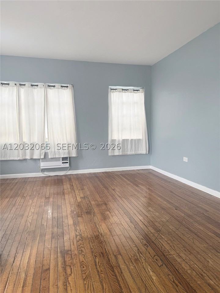 1730 Marseille Dr #4 - Photo 3 of 12