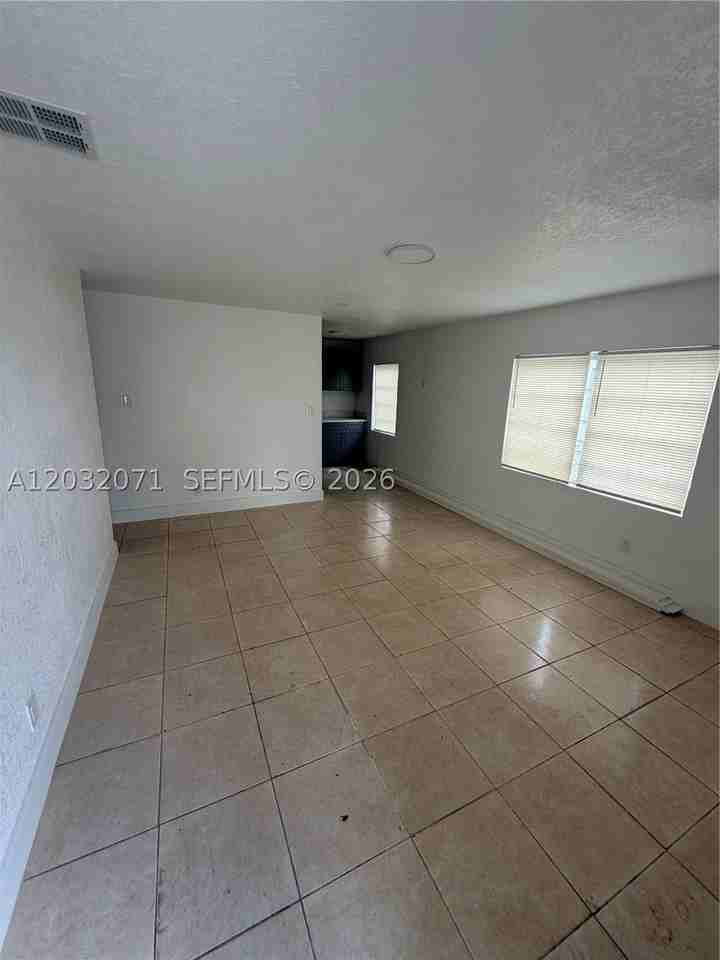 753 Sw 3rd Pl #753 - Photo 2 of 14