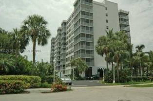 150 Ocean Lane Dr #4B - Photo 1 of 1