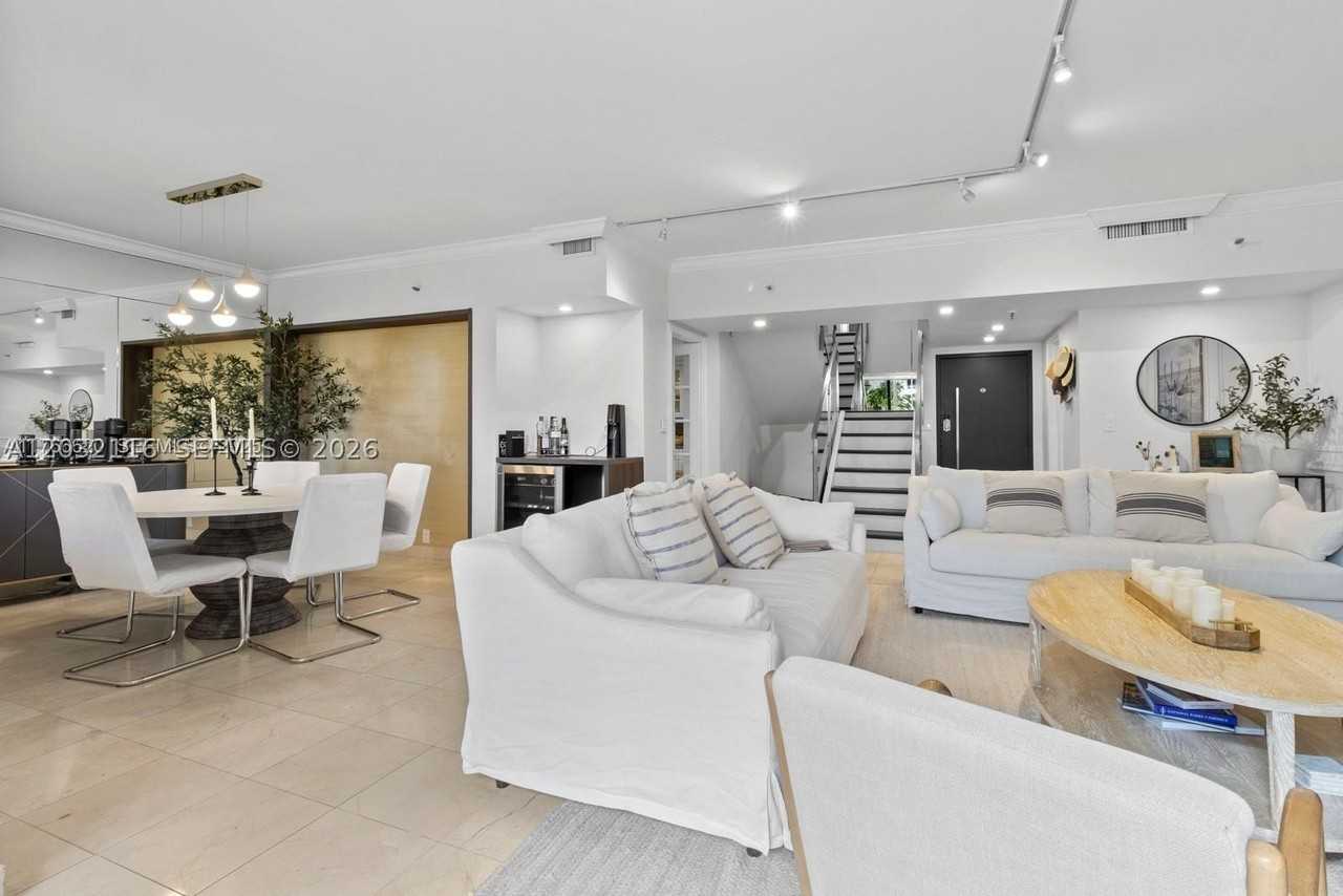 520 Brickell Key Dr #A307