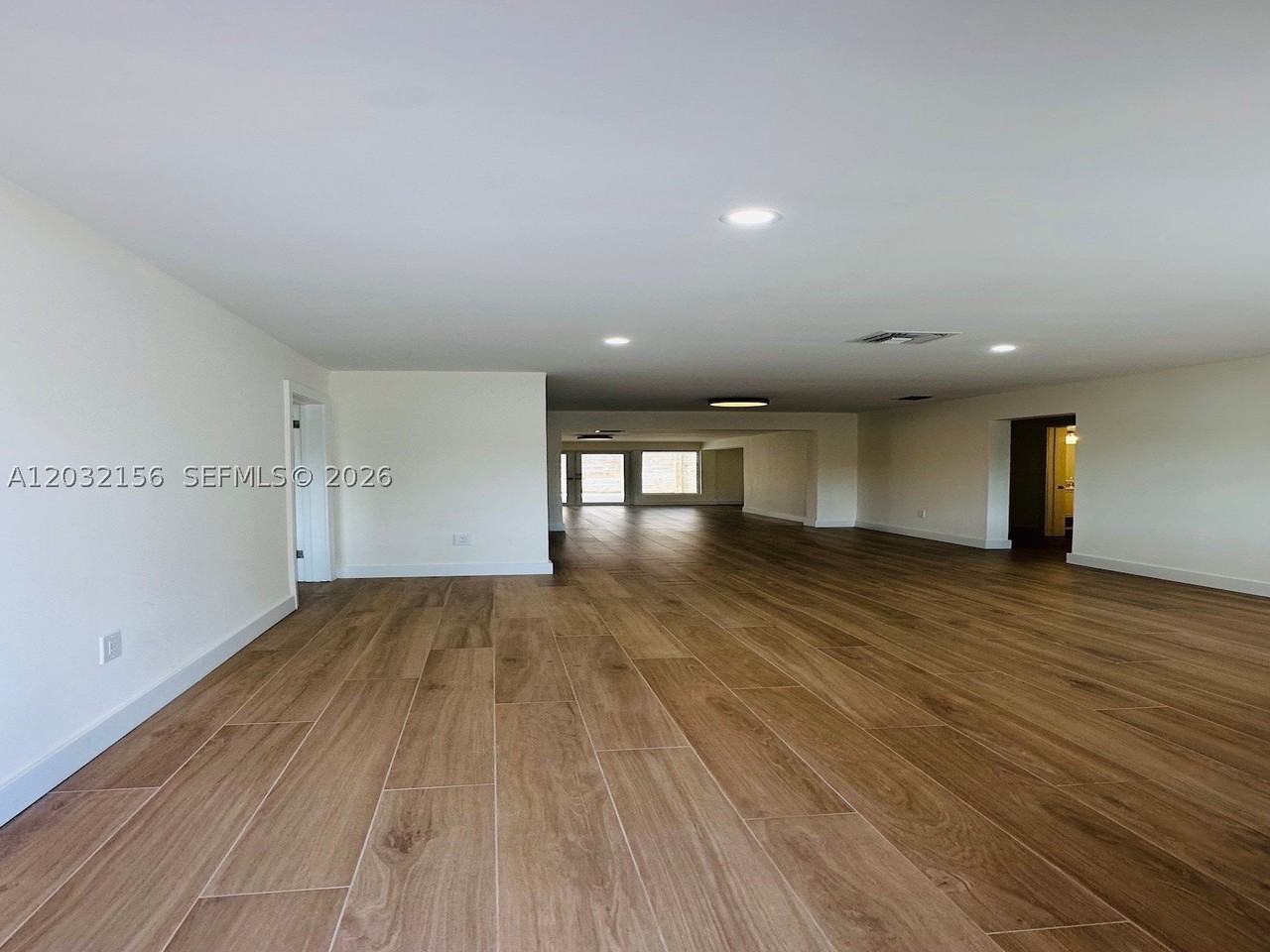 4120 Sw 69th Ave - Photo 4 of 5