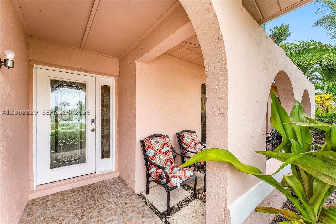 1586 Old Cypress Trl #1 - Photo 4 of 46