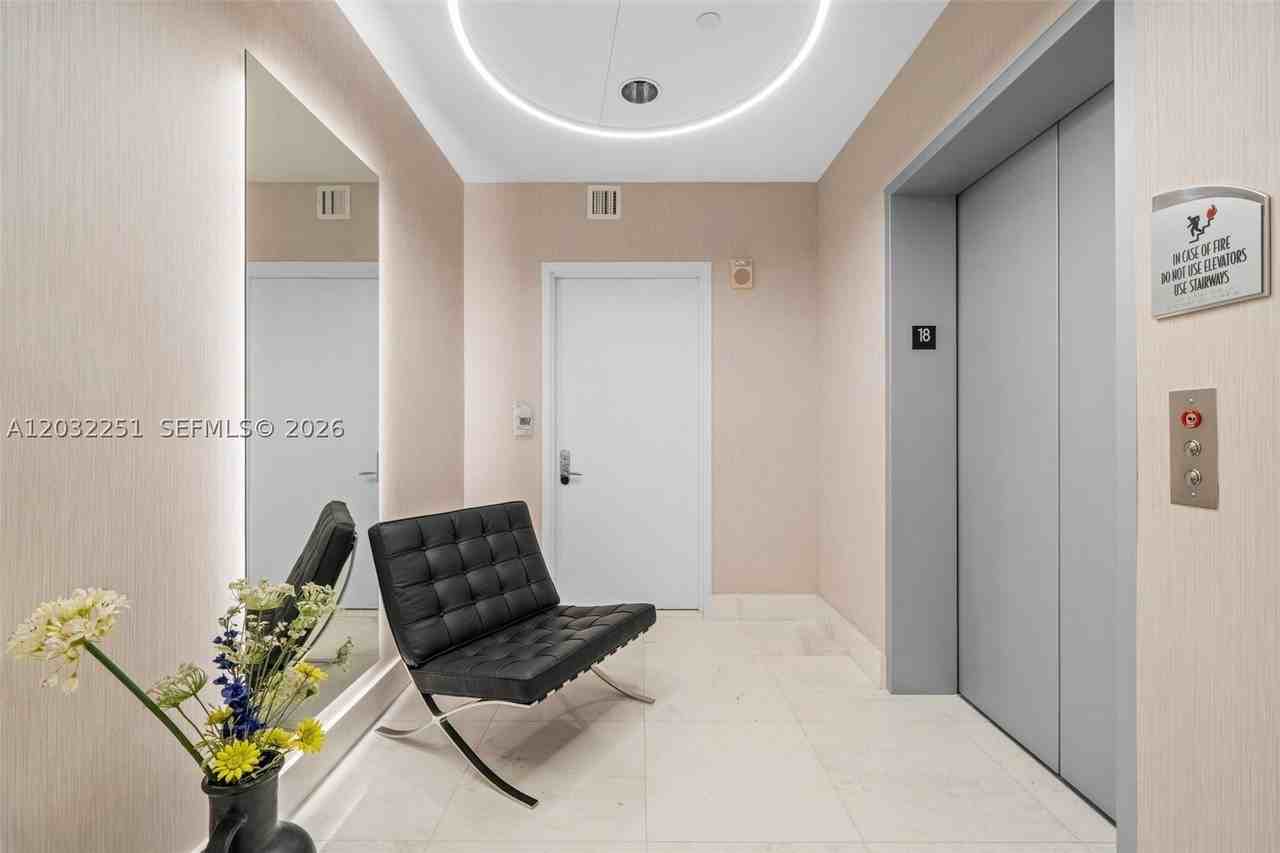 17121 Collins Ave #1802 - Photo 4 of 20