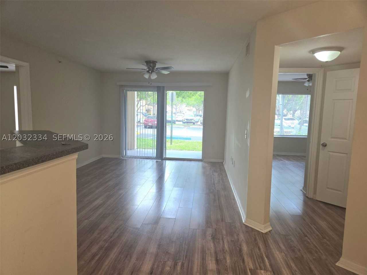 4151 San Marino Blvd #103 - Photo 4 of 17