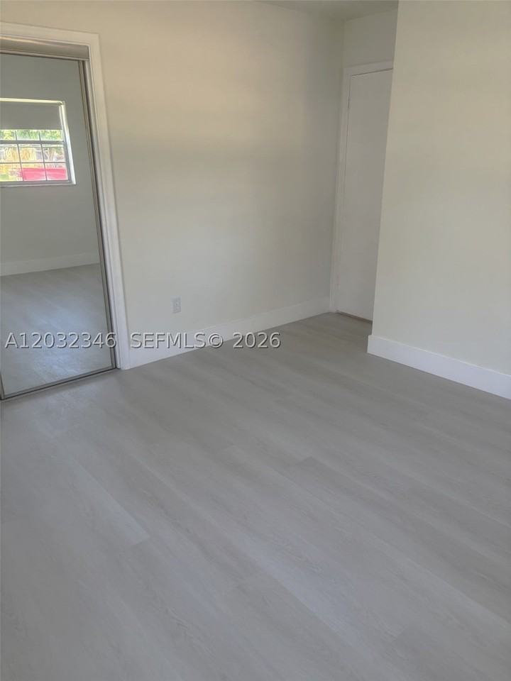 22745 Sw 65th Way #0 - Photo 4 of 21